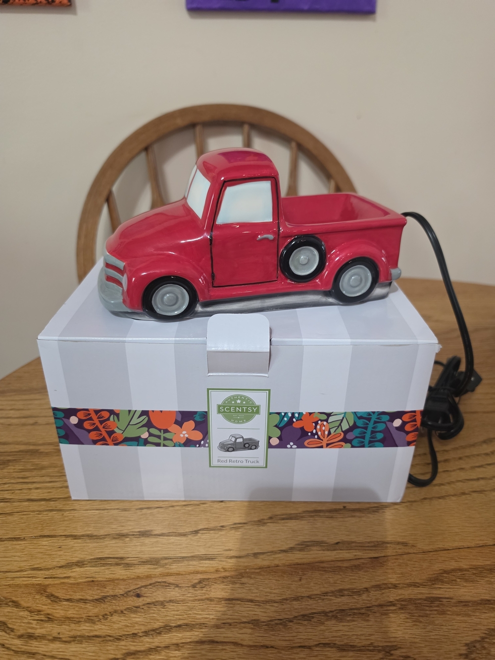 Red Retro Truck Scentsy Warmer